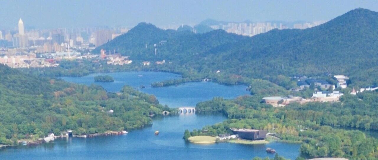 美哭了！徒步半小时登顶就可以俯瞰整个湘湖美景｜杭州老虎洞山7km带娃徒步太赞了