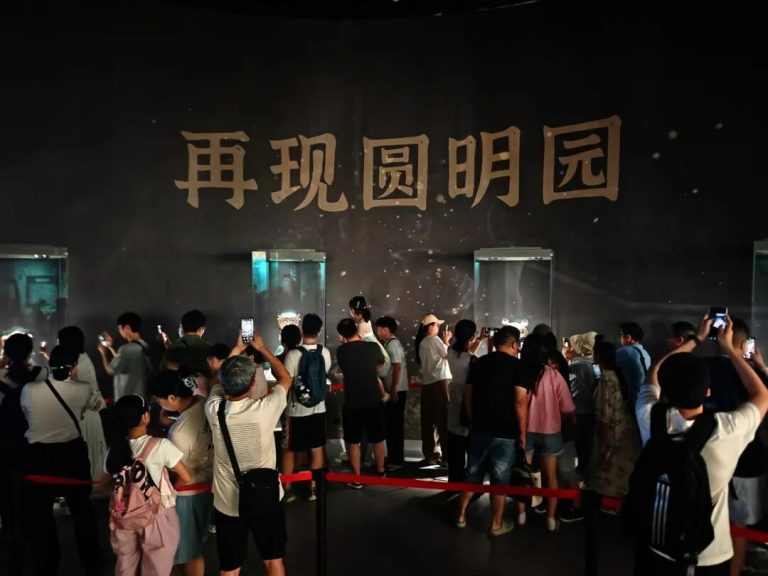 排队六小时，只为看它们一眼：圆明园兽首的杭州之约