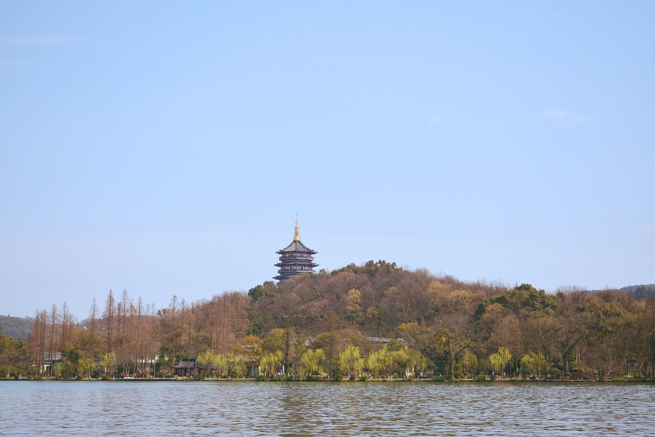 钱塘江观潮不止八月十八一年120天都能看